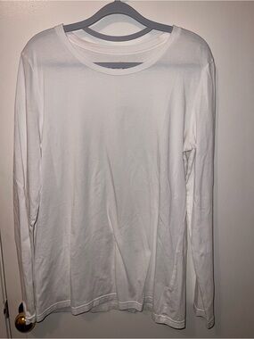 Susina Men's Long-Sleeve Crew Neck Shirt in White
